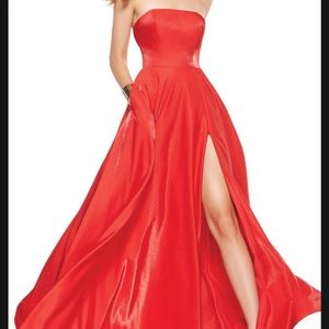 Brand new Alyce Paris Prom Dress